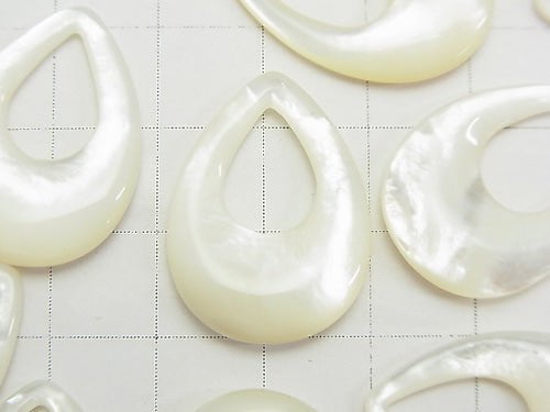 [Video] High Quality White Shell (Silver-lip Oyster) AAA Donut Pear shape 25x18mm 1pc