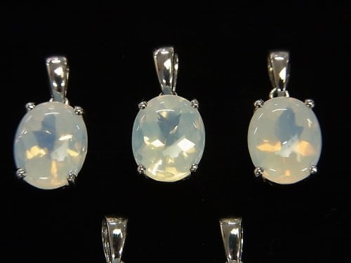 High quality Moonlight Quartz AAA Oval Pendant Silver 925 1pc