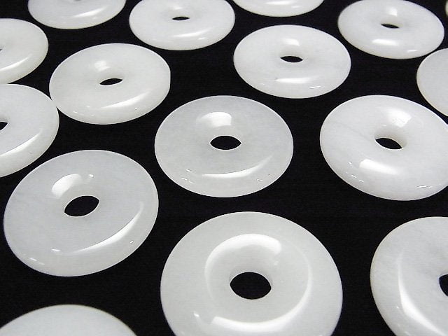 [Video] White Jade Coin (Donut) 30 x 30 x 5 mm 2 pcs