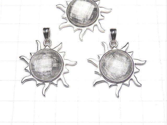 Meteorite (Muonionalusta) Sun 27x28x5mm Pendant (Faceted) Silver925