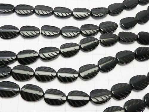 Onyx leaf 14 x 10 x 4 mm half or 1 strand beads (aprx.15 inch / 36 cm)