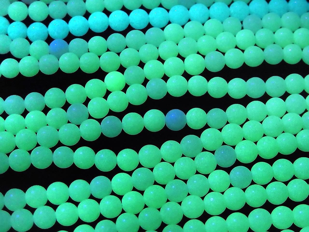 Pierres luminescentes rondes 6mm - demi-fil ou 1 fil (environ 38cm/15 pouces)