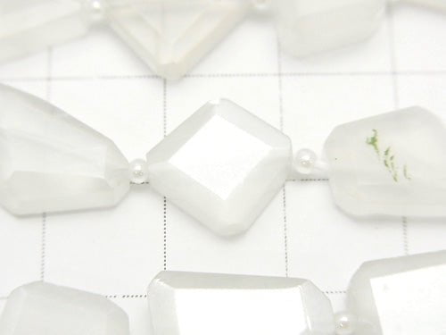 White Moonstone AAA - Flat Faceted Nugget half or 1strand beads (aprx. 14 inch / 34 cm)