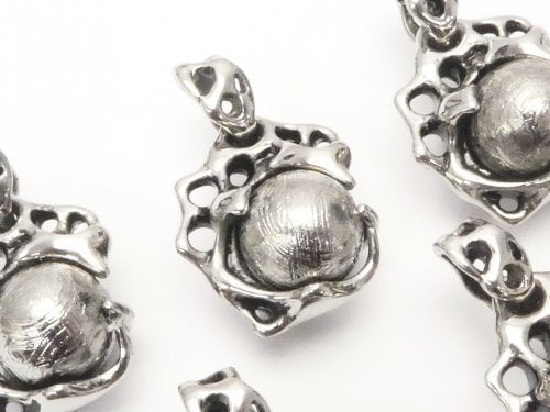 Meteorite (Muonionalusta) 10 mm ball design included Pendant 1pc