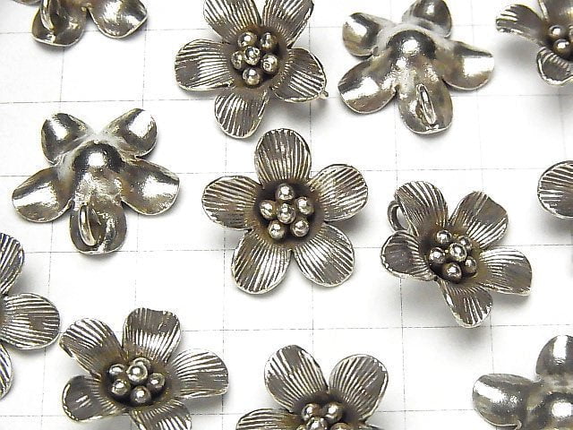 Karen Silver Flower Charm 19x19x6mm 1pc