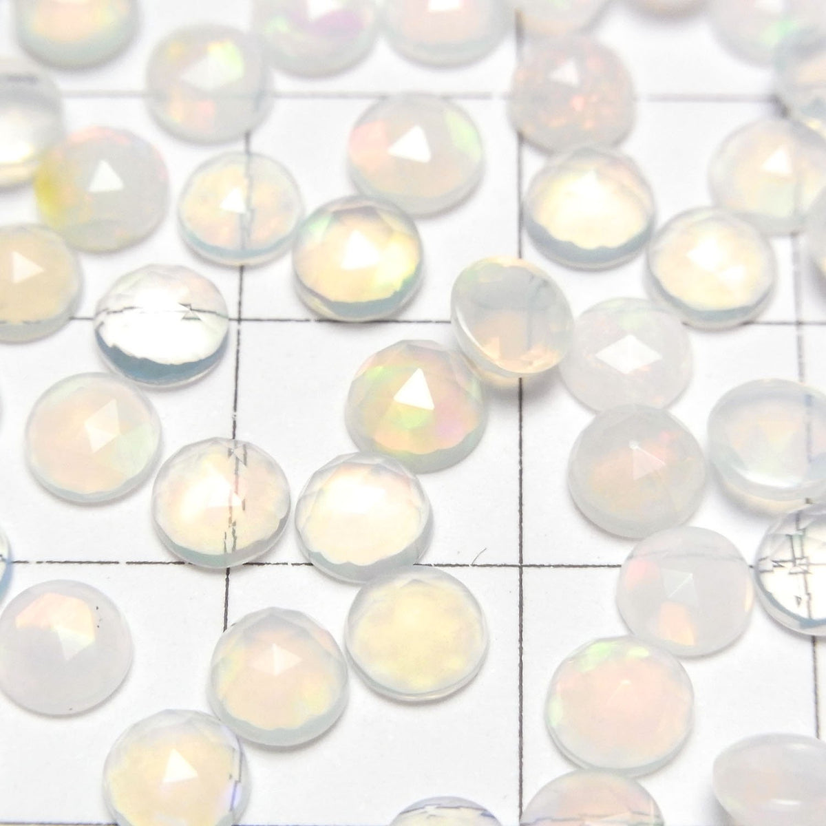Opale éthiopienne de haute qualité AAA - Taille rose ronde 5x5x2.5mm 5pcs