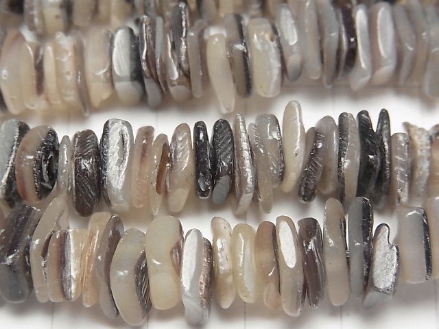 Hammer Shell Chips White x Black 1strand beads (aprx.15inch/38cm)