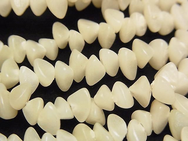 Palm Tree Chips (Small Nuggets) 1-strand beads (approx. 15 inches/38 cm)