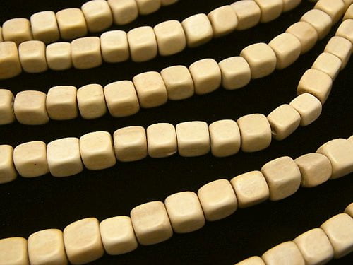 1strand $3.79! White Wood Cube 6x6x6mm 1strand beads (aprx.15inch / 38cm)