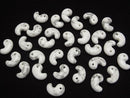 Howlite Magnesite  Comma Shaped Bead  18x12mm 3pcs