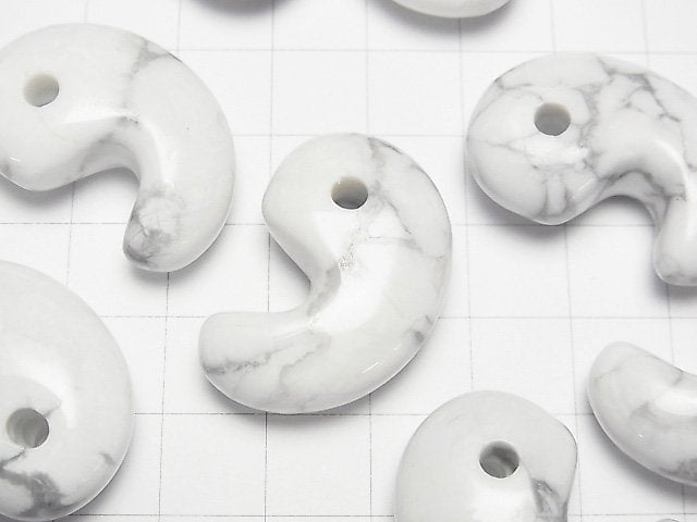 [Video] Howlite Magnesite Comma Shaped Bead 30x20mm 2pcs