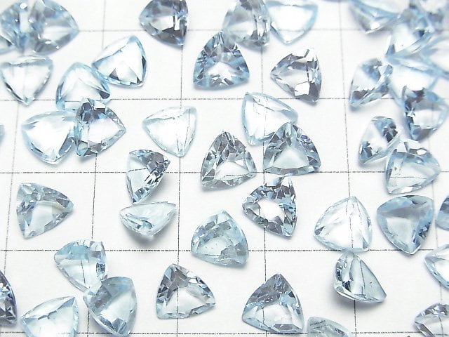 [Video] High Quality Sky Blue Topaz AAA Undrilled Triangle Faceted 7 x 7 x 5 mm 5 pcs $7.79!