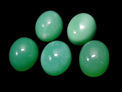 Cabochon, Chrysoprase, One of a kind One of a kind