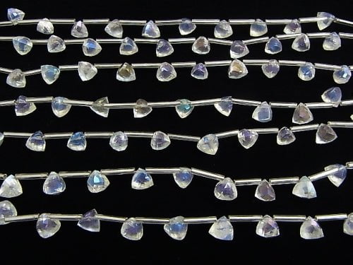 1strand $19.99! Aqua Crystal AAA Triangle Cut 8 x 8 x 8 mm 1 strand (10 pcs)