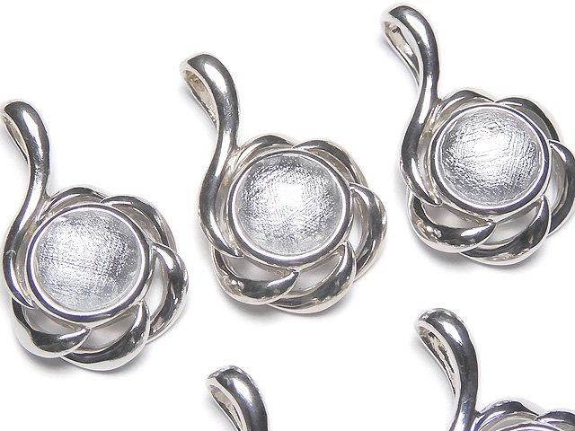 Meteorite (Muonionalusta) Flower Motif Pendant 15x15x7mm 1pc