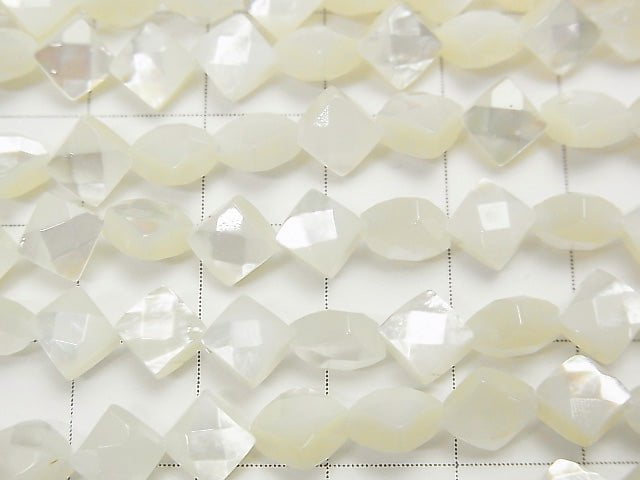 [Video] High quality White Shell (Silver-lip Oyster) AAA Diamond Shape 7 x 7 x 4 mm 1/4 or 1strand beads (aprx.15 inch / 38 cm)