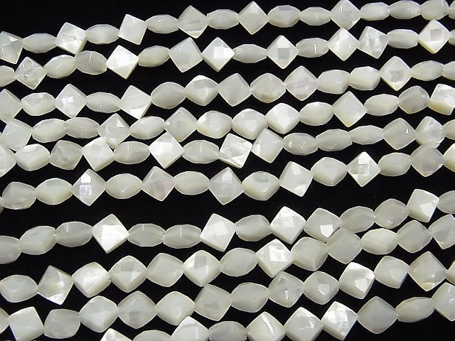 [Video] High quality White Shell (Silver-lip Oyster) AAA Diamond Shape 7 x 7 x 4 mm 1/4 or 1strand beads (aprx.15 inch / 38 cm)