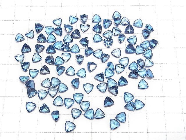 [Video] High Quality London Blue Topaz AAA Undrilled Triangle Faceted 6x6mm 5pcs