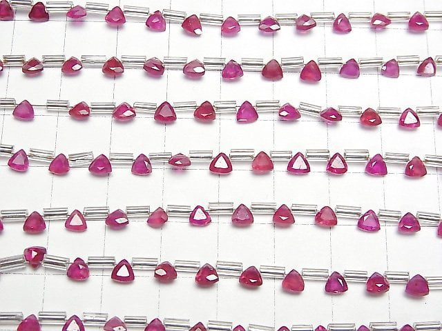 [Video] High Quality Ruby AAA Triangle Faceted 4x4mm 1strand (18pcs)