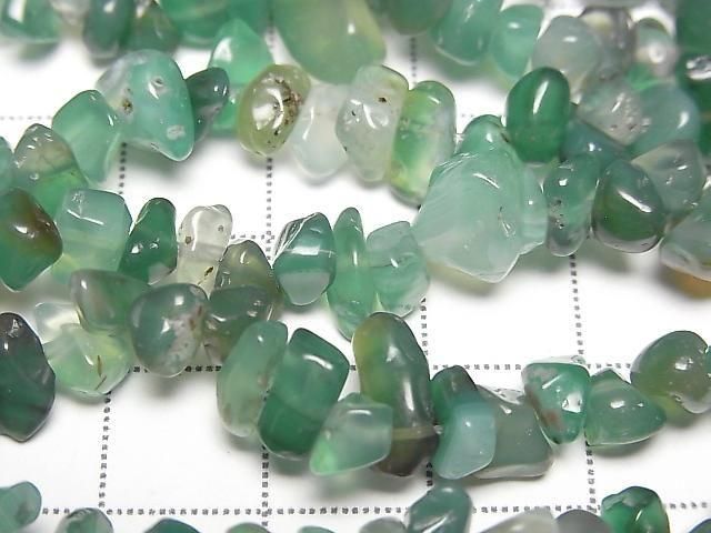Green Onyx Chips (Small Nugget) 1strand beads (approx. 31 inches/78 cm)