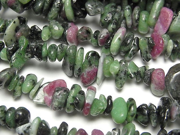 Chips, Nugget, Ruby in Zoisite Gemstone Beads