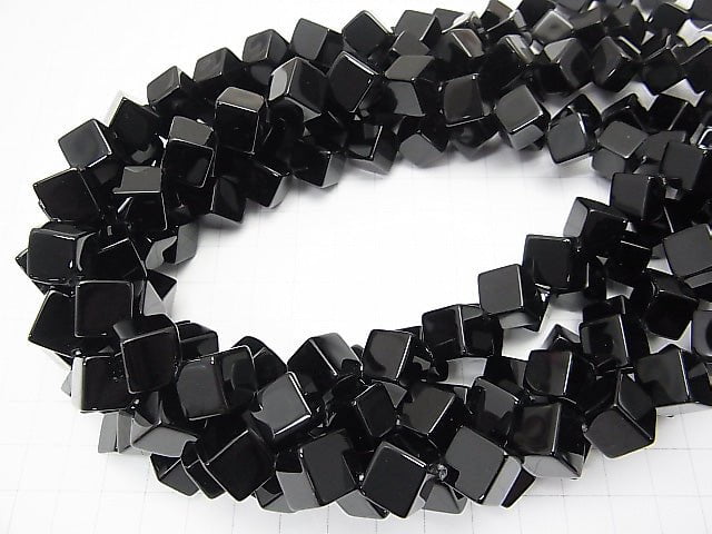 Onyx  Dice 15x15x15mm half or 1strand beads (aprx.15inch/36cm)