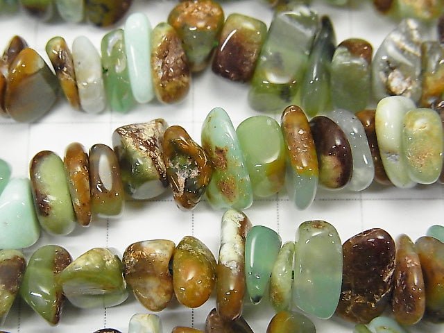 1strand $4.79! Chrysoprase AA Chips (Small Nugget) 1strand beads (aprx.15inch / 38cm) with host rock