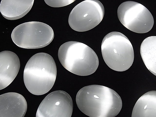 [Video]Selenite (Gypsum) Oval Cabochon 30x22mm 1pc