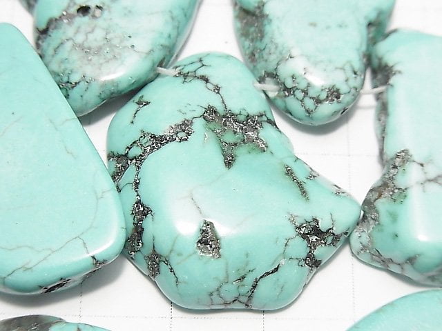Magnesite Turquoise  Slice Nugget  Top Side Drilled Hole  1strand beads (aprx.14inch/35cm)