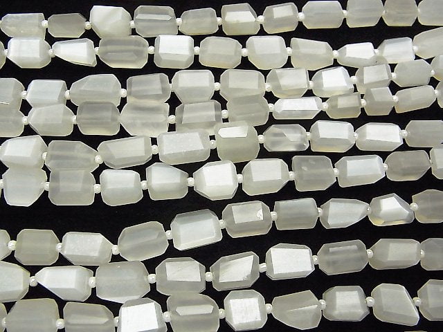 [Video] High Quality White Moonstone AAA-Faceted Nugget 1-Strand Beads (approx. 7 inches/17 cm)