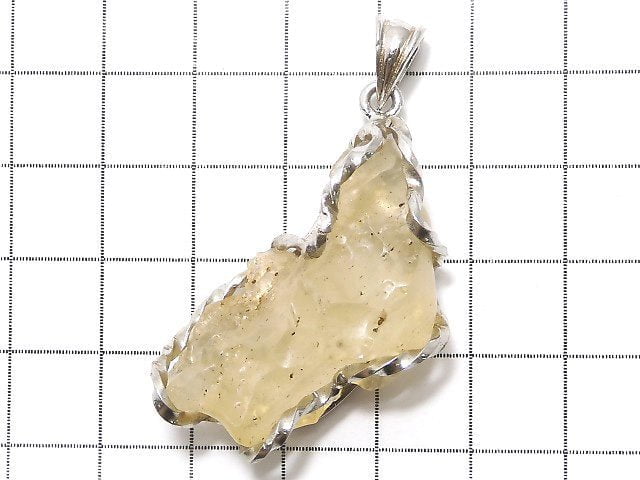 [Video] [One of a kind] Libyan Desert Glass Rough Rock Nugget Pendant Silver925 NO.204