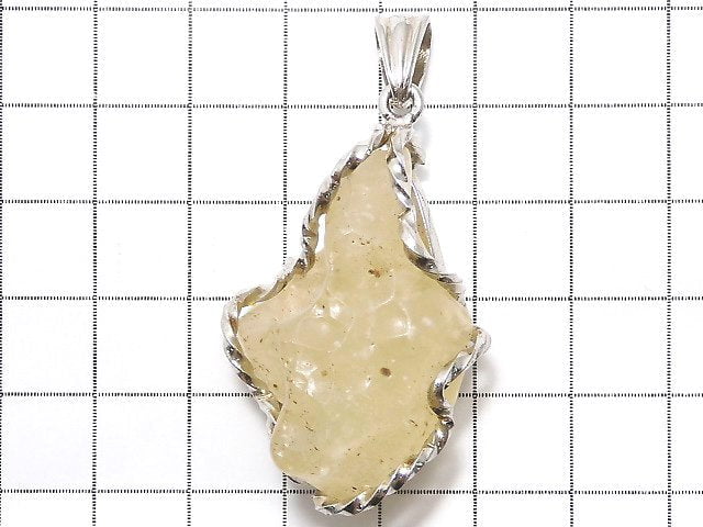 [Video] [One of a kind] Libyan Desert Glass Rough Rock Nugget Pendant Silver925 NO.207