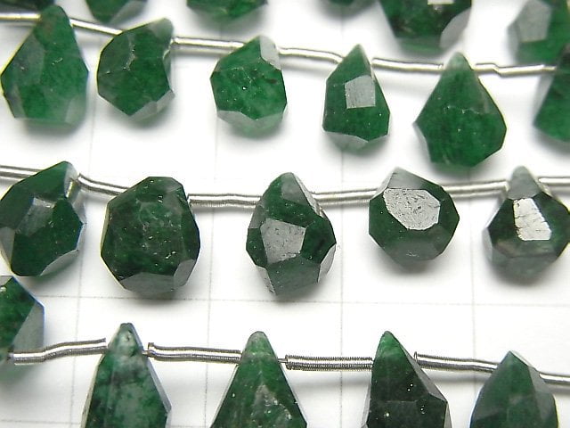 [Video] Indian Green Aventurine AAA- Rough Drop Faceted Briolette 1strand beads (aprx.6inch/15cm)