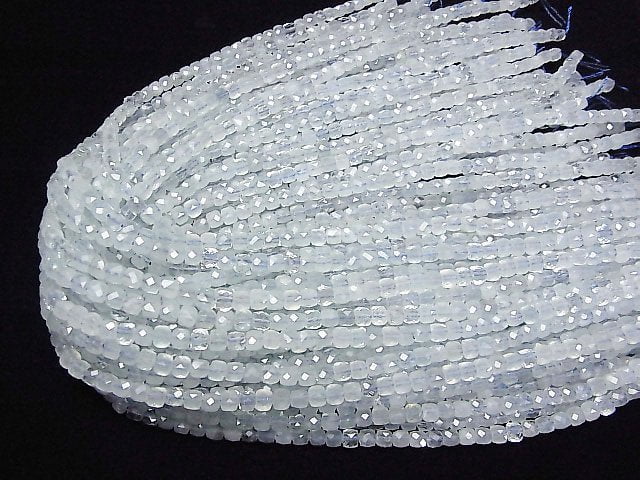 [Video] High Quality! Aquamarine AA++ Cube Shape 4x4x4mm 1strand beads (aprx.15inch / 37cm)