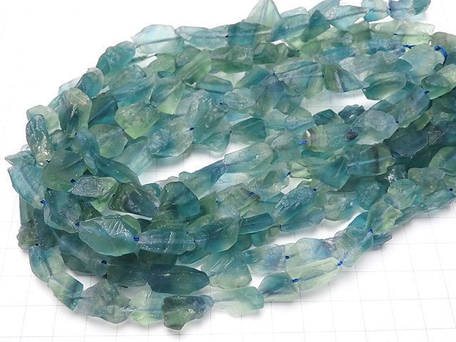 Blaugrüner Fluorit Rohstein Nugget [S-M Größe] 1strang Perlen (ca. 14 Zoll / 34 cm)