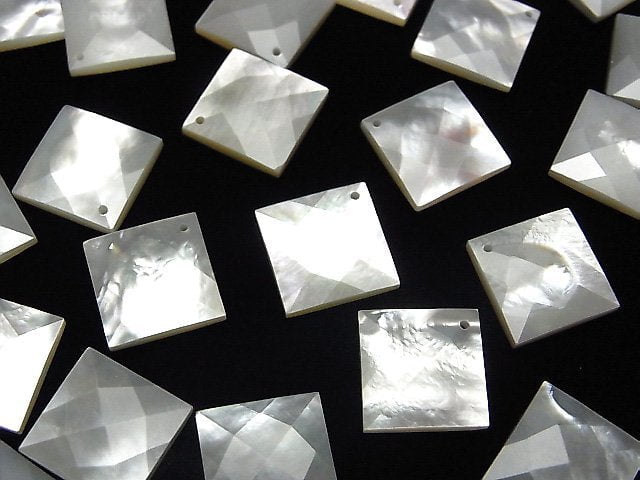 [Video] High Quality White Shell (Silver-lip Oyster)AAA Diamond Shape 17x17mm 4pcs