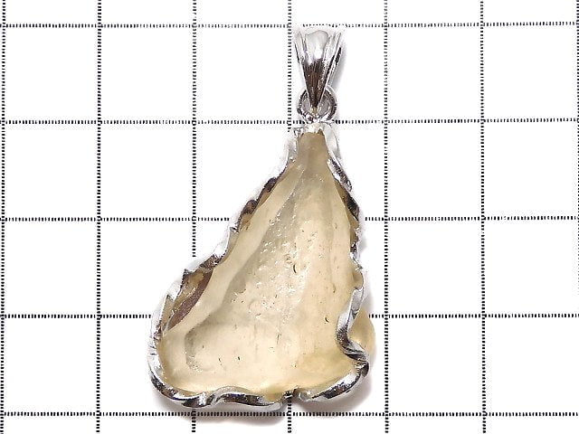 [Video] [One of a kind] Libyan Desert Glass Rough Rock Nugget Pendant Silver925 NO.433