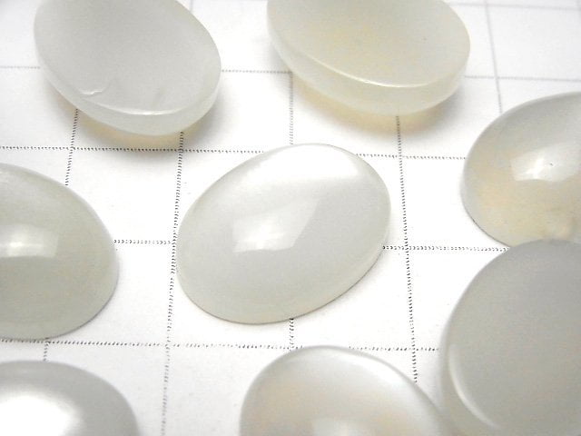 [Video] White Moonstone AAA Oval Cabochon 20x15mm 1pc