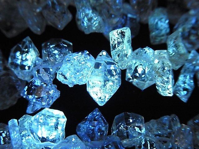 [Video] Pakistan Oil in Quartz Rough Rock Top Side Drilled Hole Half or 1strand beads (aprx.15inch/38cm)