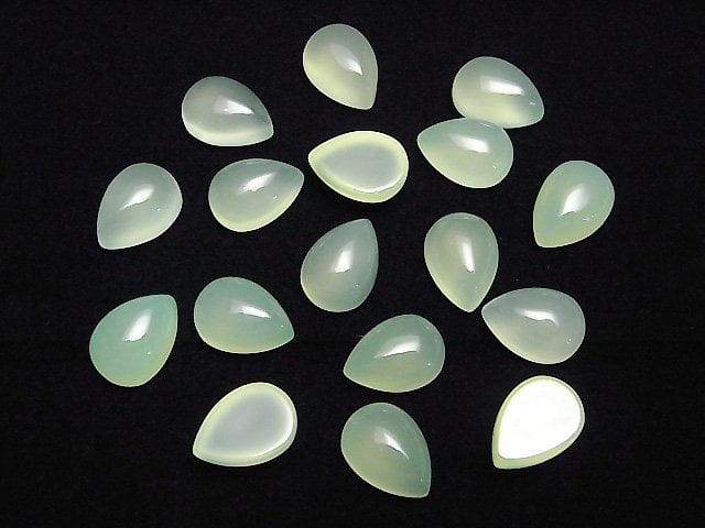 [Video] Apple Green Chalcedony AAA Pear shape Cabochon 14x10mm 2pcs