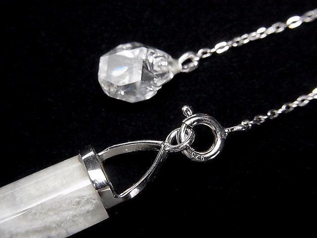 [Video]White Garden Quartz Pendulum with Chain Silver Color 1pc