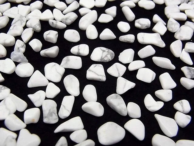 Howlite Magnesite Undrilled Chips 100g