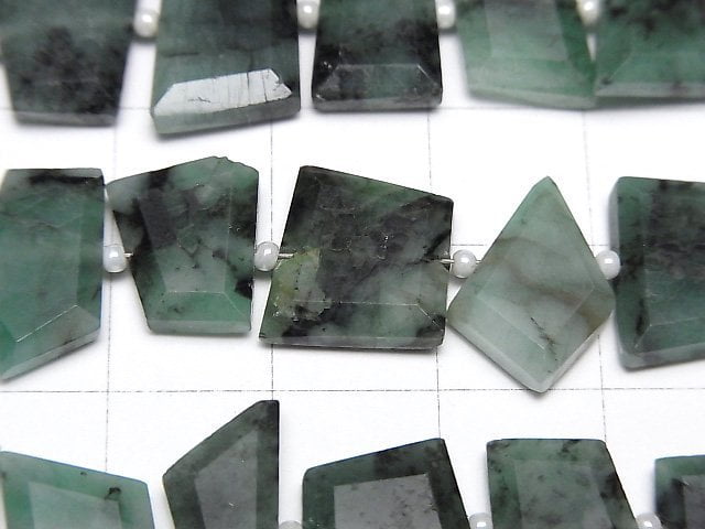 [Video] Brazilian Emerald AA Rough Slice Faceted 1strand beads (aprx.7inch/17cm)