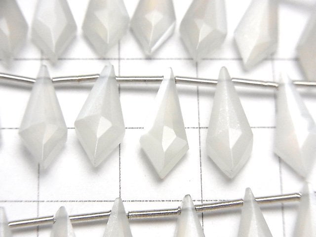 [Video]High Quality White Moonstone AAA Deformed Diamond Shape 15x6mm 1strand (8pcs )