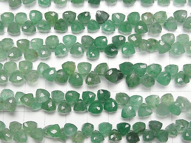 [Video] Green Aventurine AAA- 3D Triangle Cut half or 1strand beads (aprx.7inch/18cm)