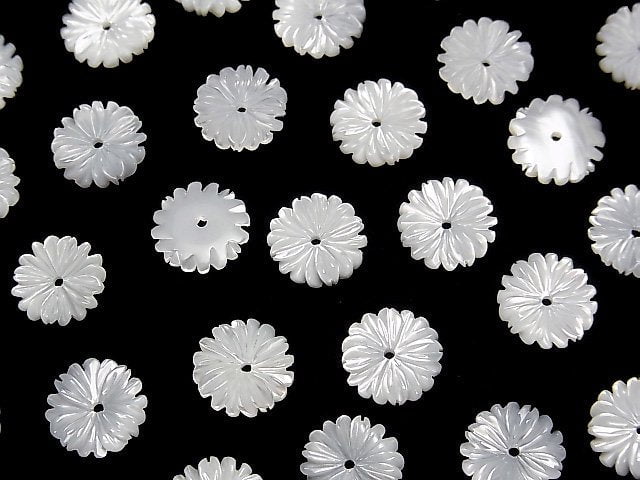 [Video]Mother of Pearl MOP White Flower (Marguerite) 10mm Central hole 4pcs