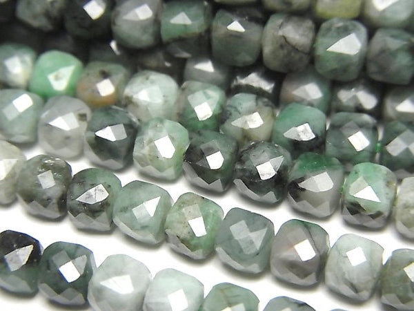 Cube, Emerald Gemstone Beads