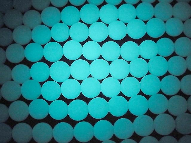 [Video] Luminous Glow Stone Round 8mm 1-strand beads (approx. 14 inches/34 cm)