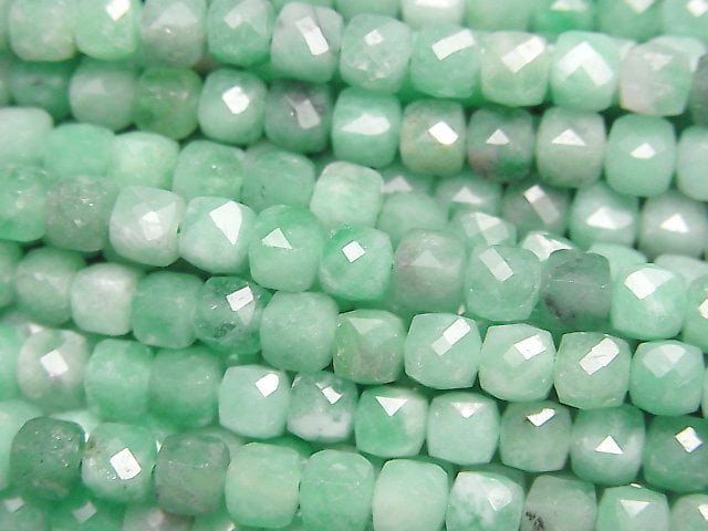 Cube, Emerald Gemstone Beads