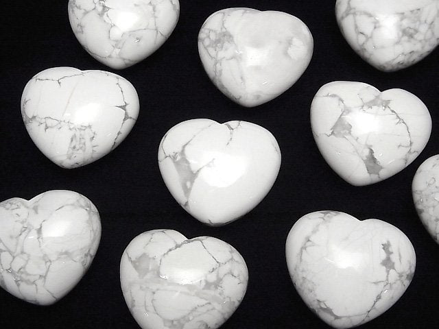 [Video] Howlite Magnesite Undrilled Heart 40x45mm 1pc